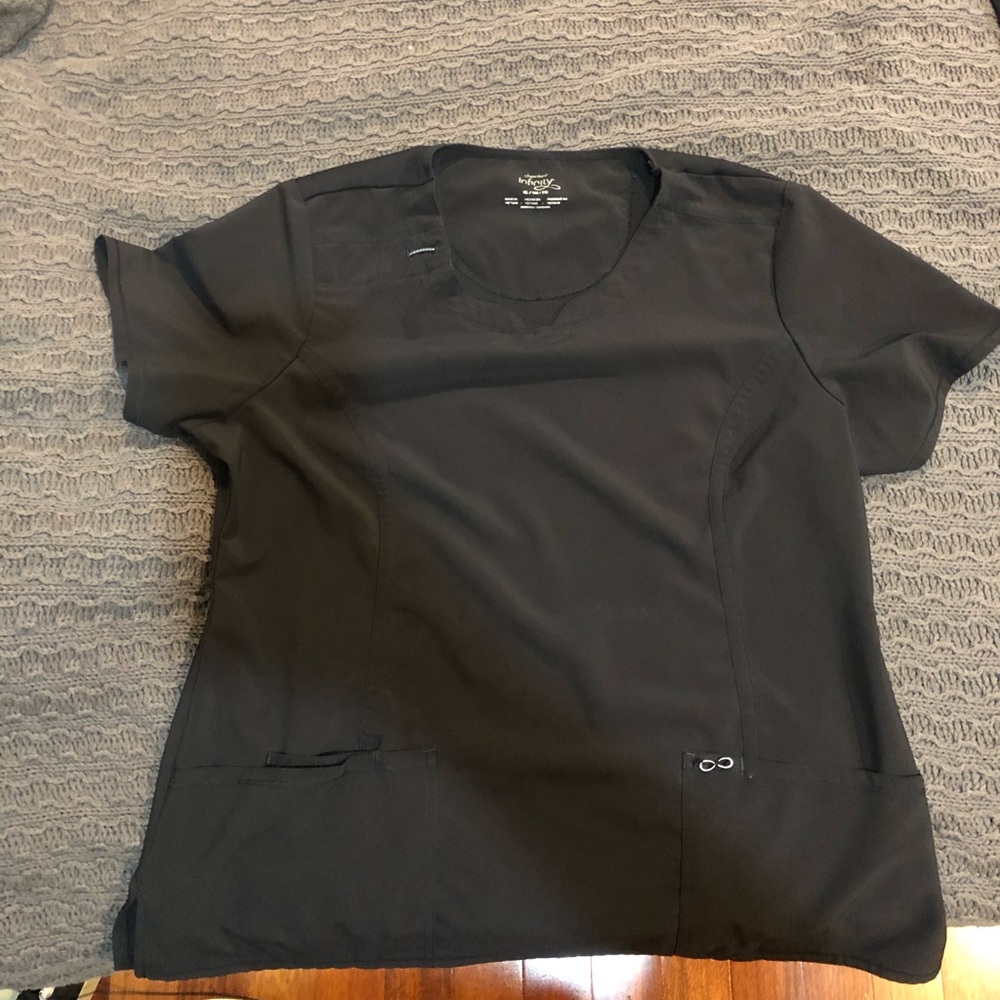 Cherokee Infinity Scrub top